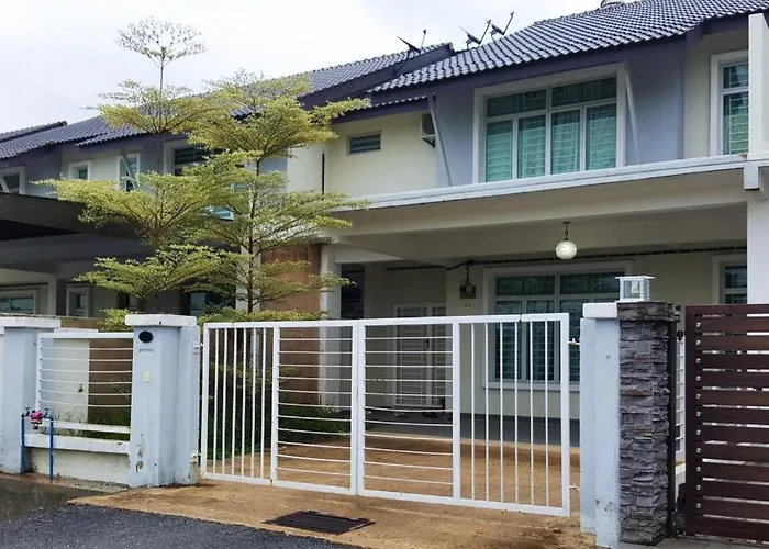 Anugerah Homestay Islam Ayer Keroh, 4 Bilik Tidur & 4 Bilik Air Malacca